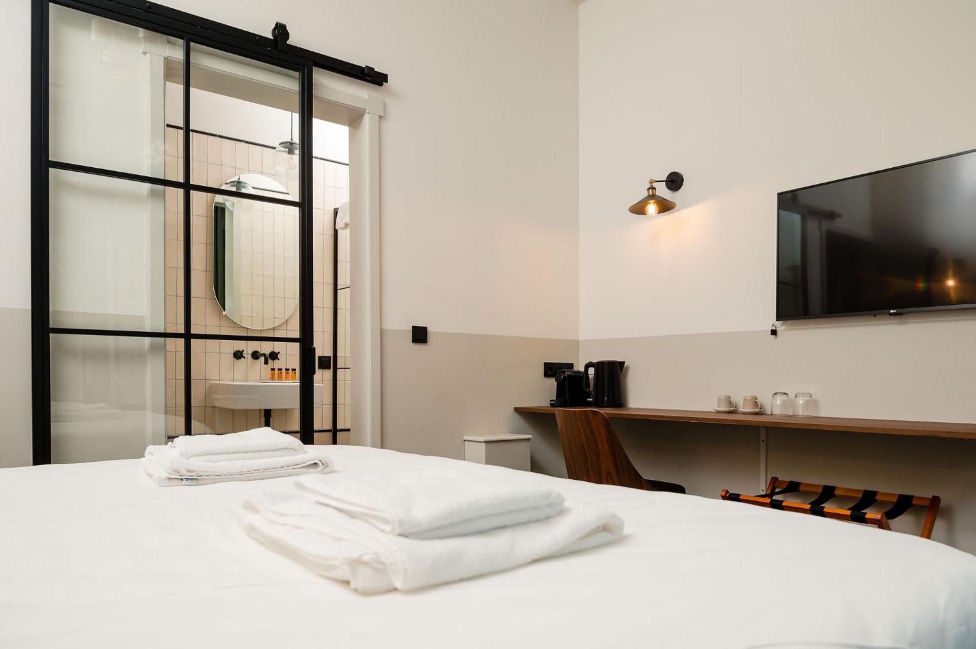 Mr.Lewis Rotterdam Hotel ภายนอก รูปภาพ