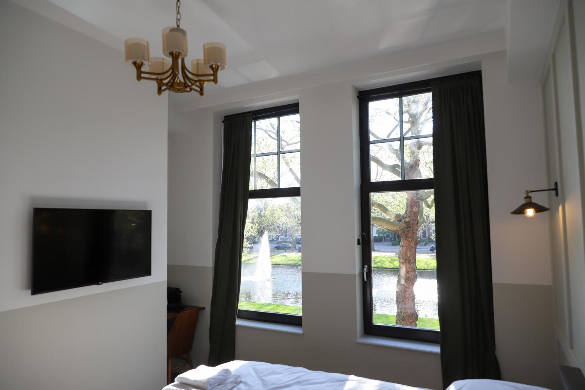 Mr.Lewis Rotterdam Hotel ภายนอก รูปภาพ