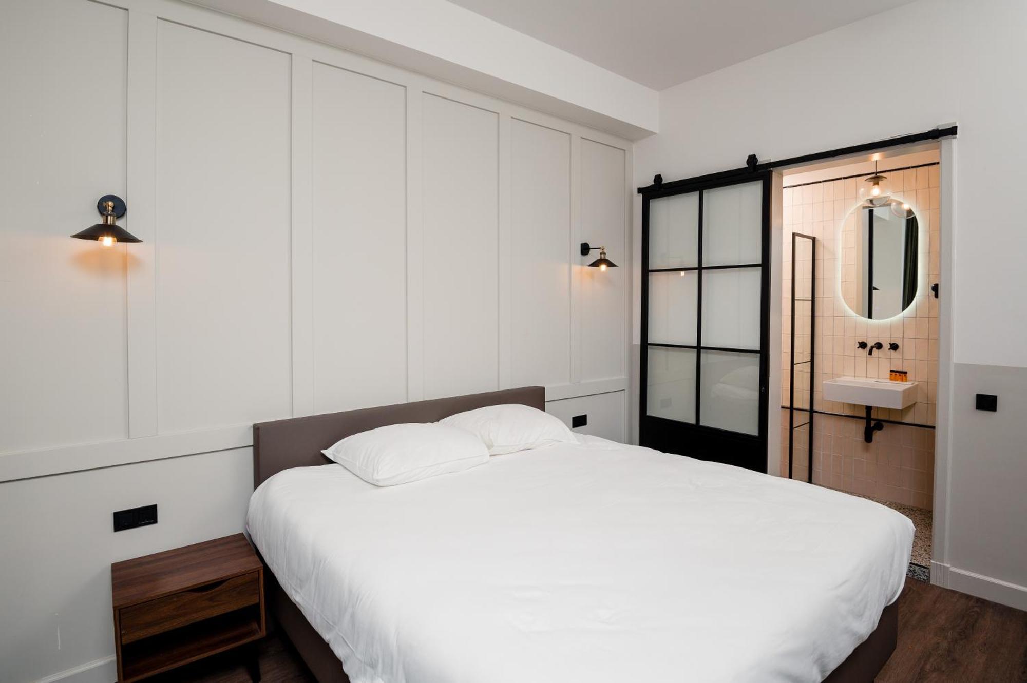 Mr.Lewis Rotterdam Hotel ภายนอก รูปภาพ